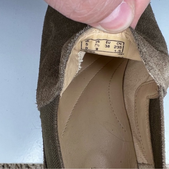 Clarks Edenvale Page Distressed Suede Vert Olive Slip On Booties - Picture 4 of 5